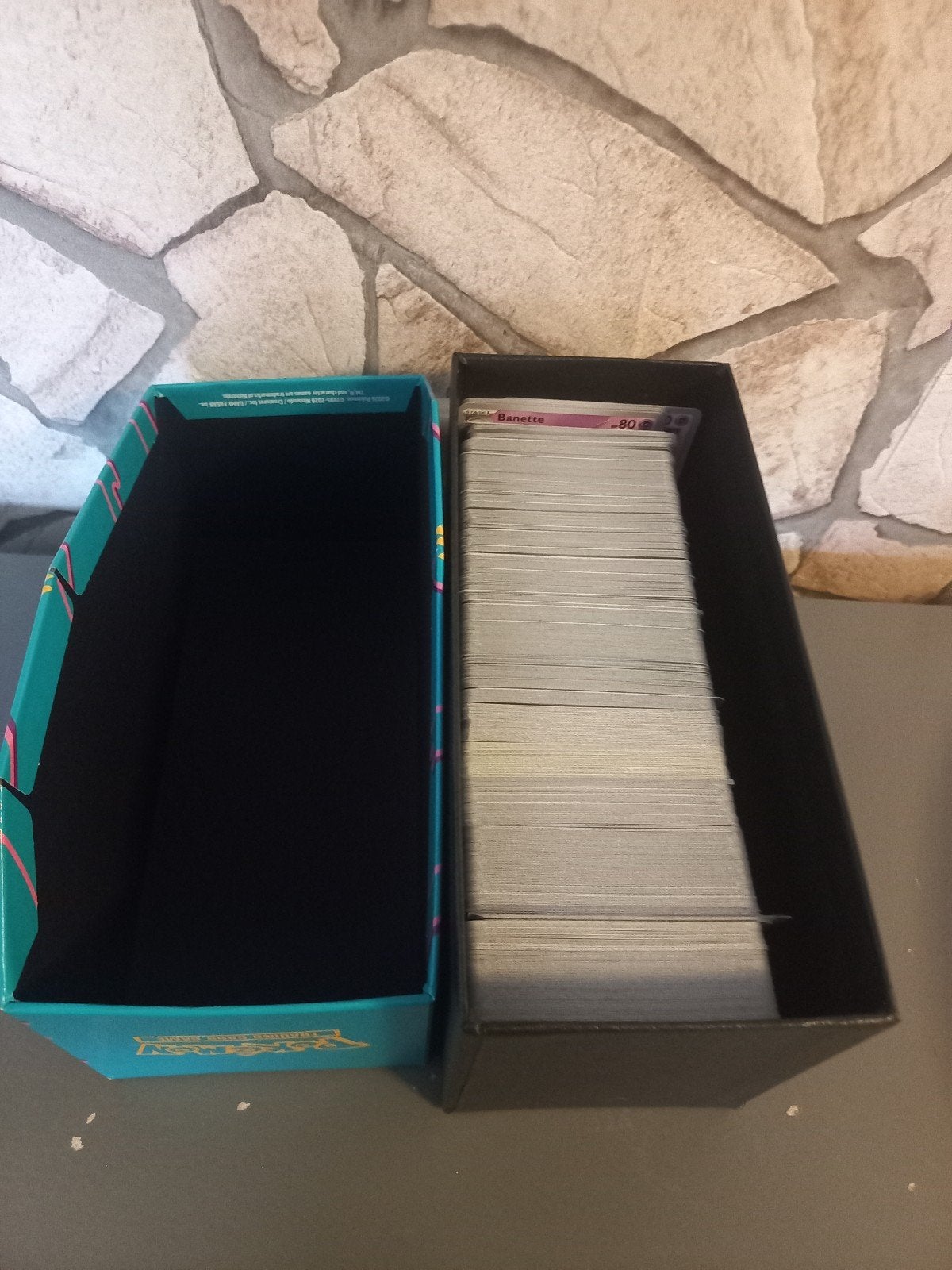 Pokémon ETB Bulk: 500+ kaarten diverse sets, Ophalen of Verzenden, Gebruikt, Meerdere kaarten