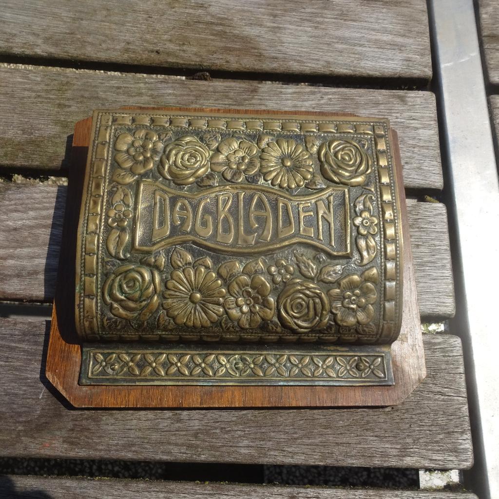 Antieke koperen  hanger voor Uw dagbladen, Ophalen of Verzenden