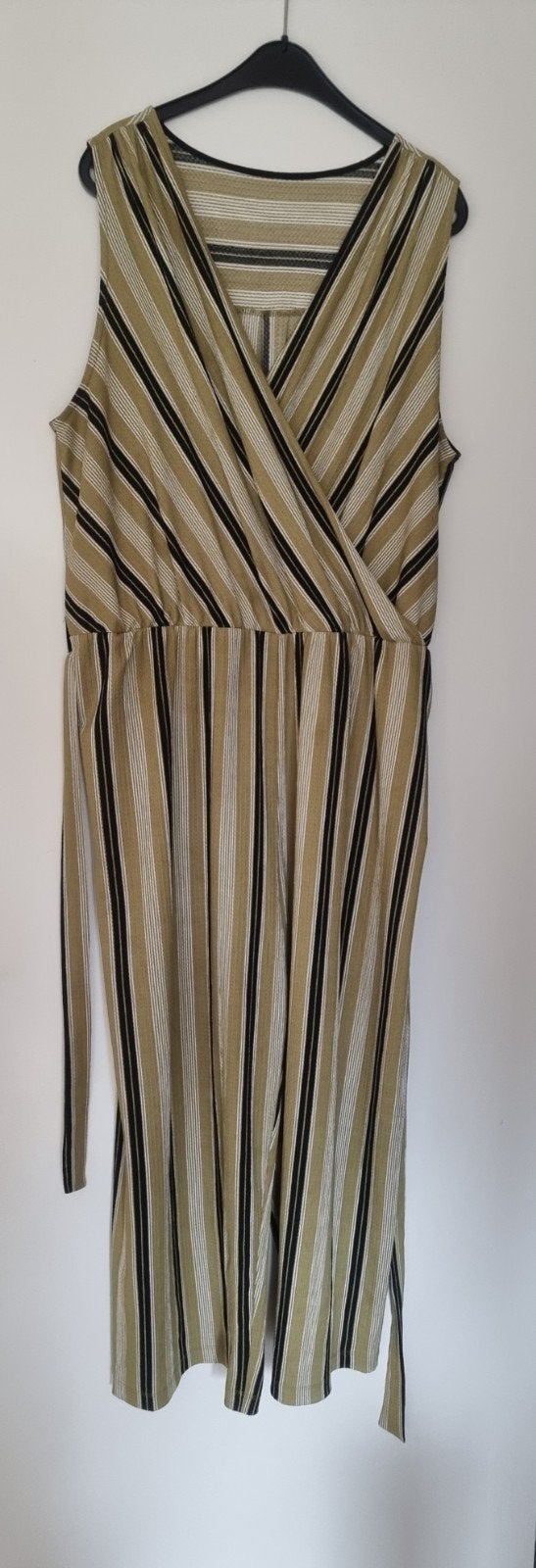 Meerkleurige jumpsuit maat 48/50, Kleding | Dames, Jumpsuits, Ophalen of Verzenden, Zo goed als nieuw, Maat 46/48 (XL) of groter