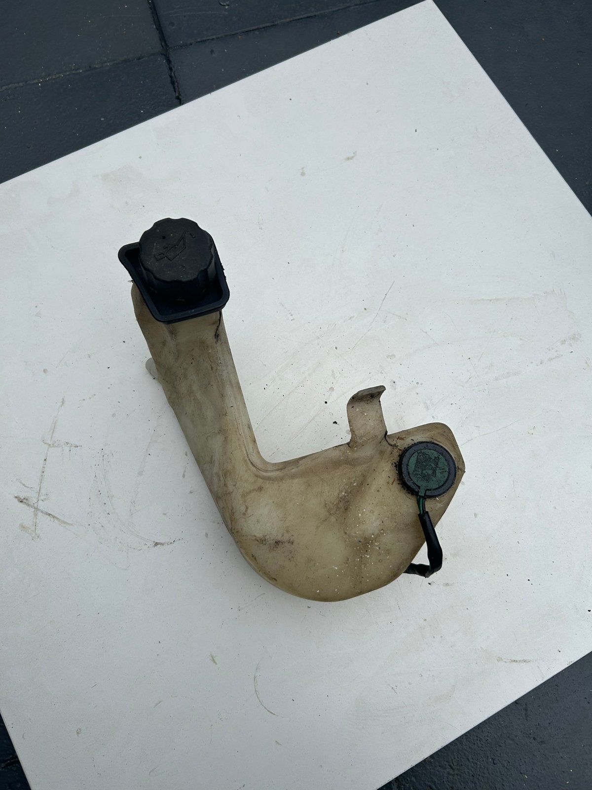 Ruitensproeier reservoir met pomp - Mitsuba SA-0004, Ophalen, Gebruikt