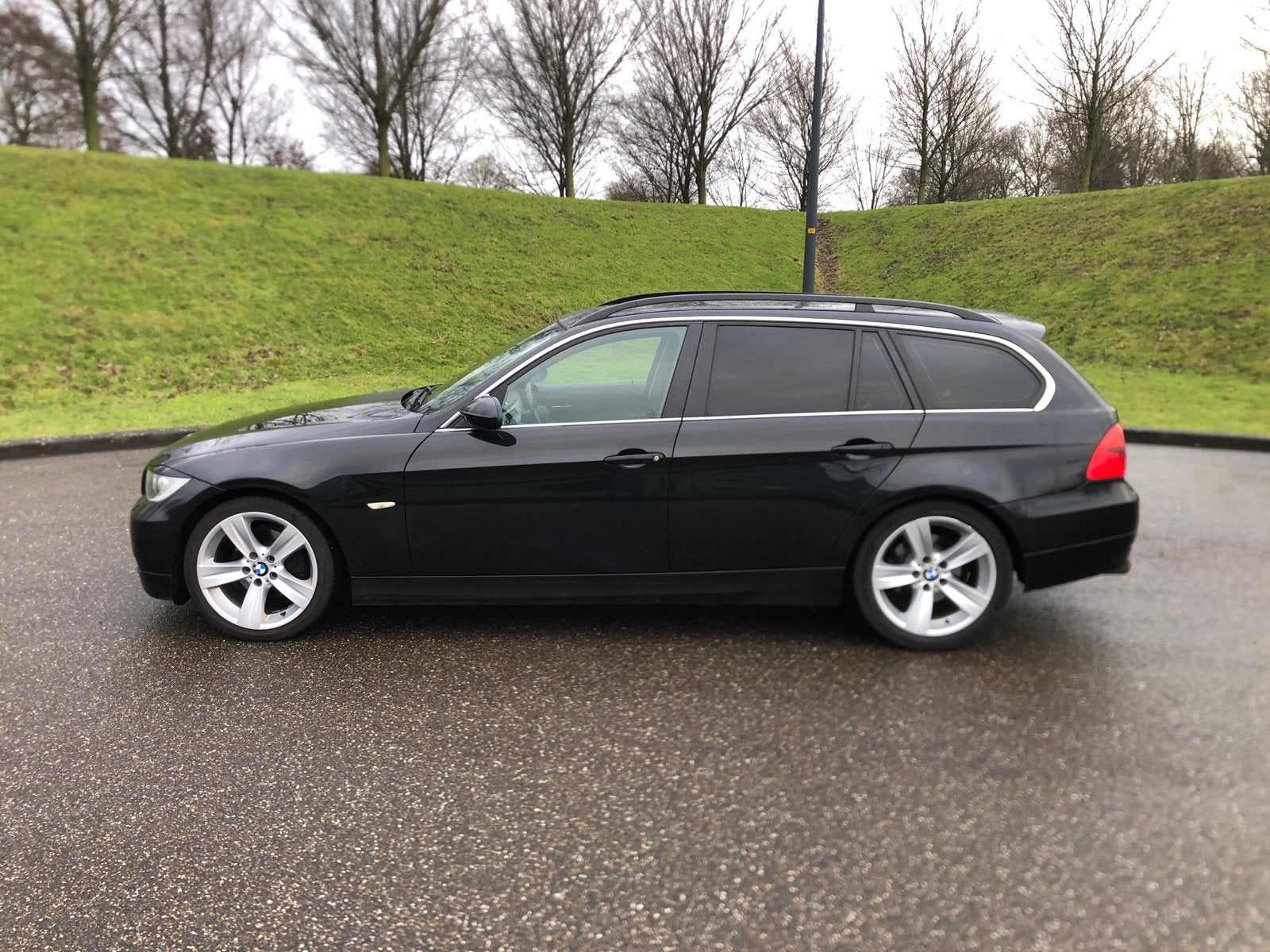 Zeer Nette BMW 3-Serie 2.5 I 325 Touring AUT 2005 Zwart, Auto's, BMW, Automaat, Achterwielaandrijving, Zwart, 2497 cc