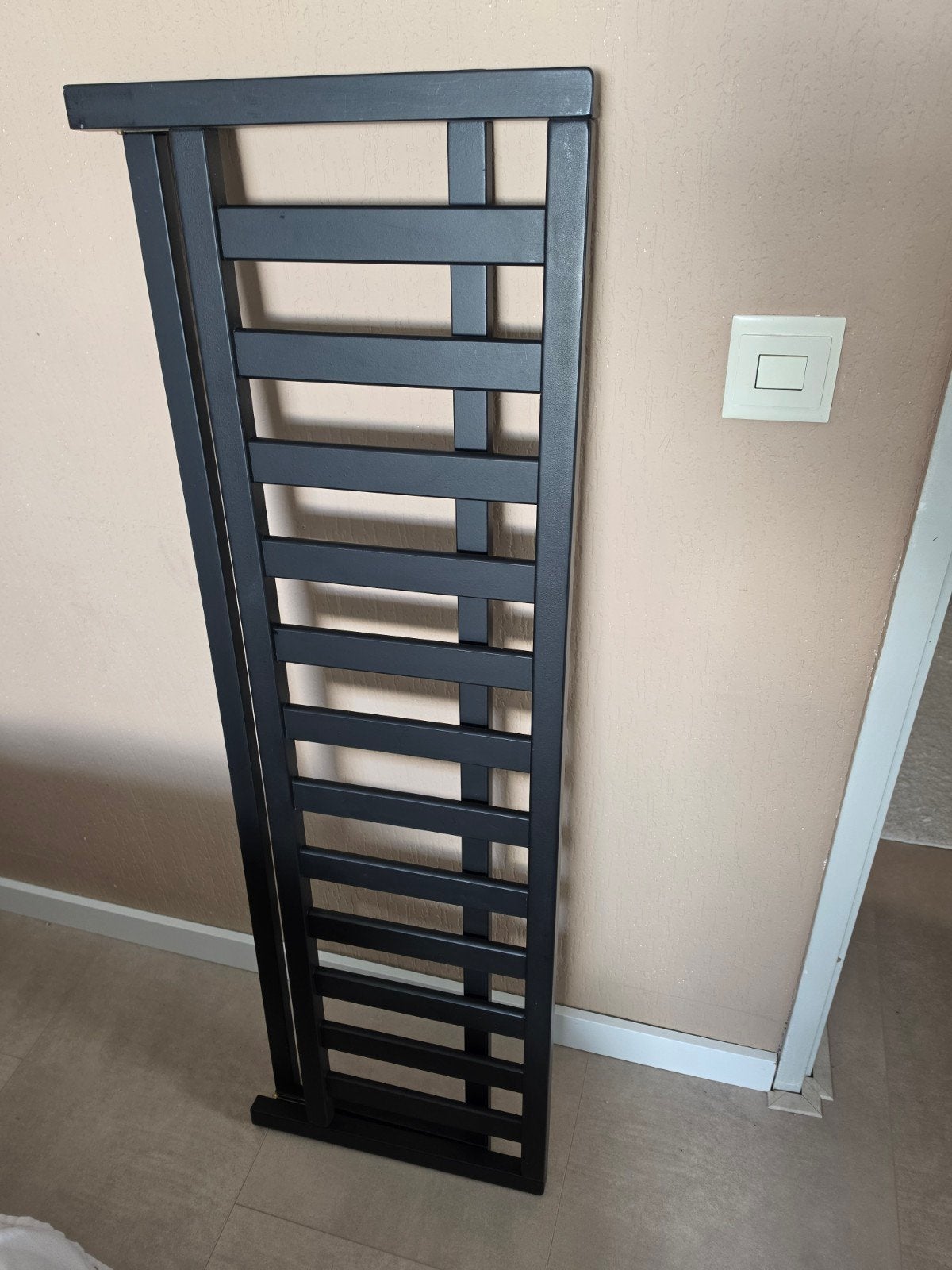 Zwart bedhekje / peuterhekje in goede staat, Ophalen, Zo goed als nieuw, 180 cm of meer, Minder dan 70 cm