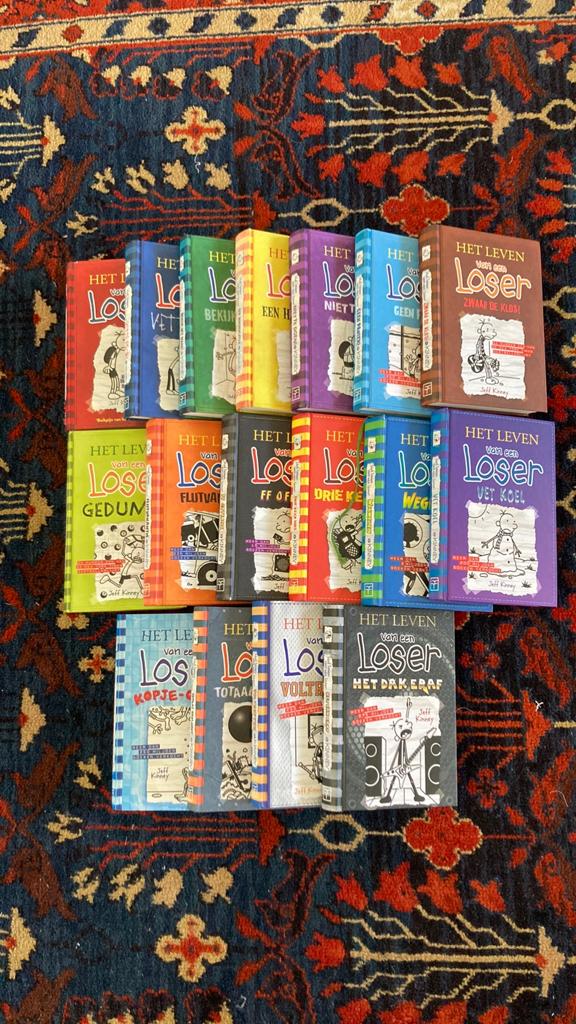 Het leven van een loser, 17 boeken, Boeken, Kinderboeken | Jeugd | 10 tot 12 jaar, Ophalen of Verzenden, Zo goed als nieuw, Fictie