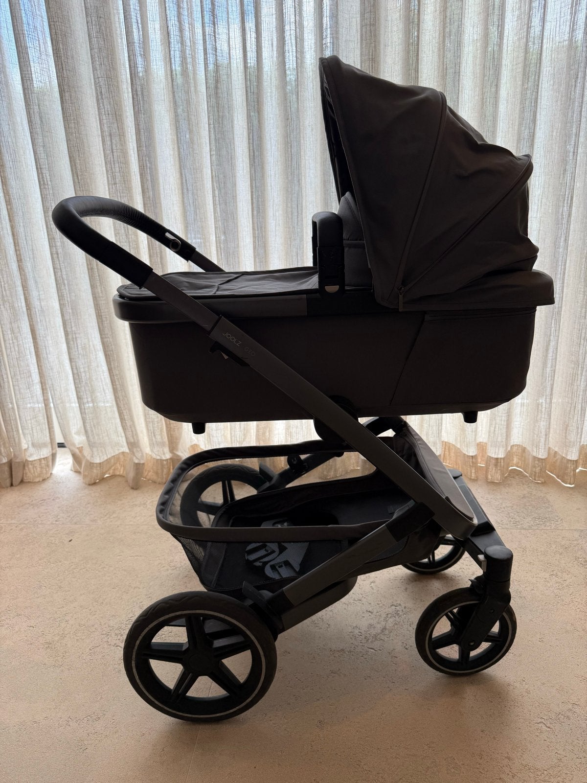 Joolz geo3 kinderwagen met reiswieg en zitje., Gebruikt, Combiwagen, Met reiswieg, Ophalen