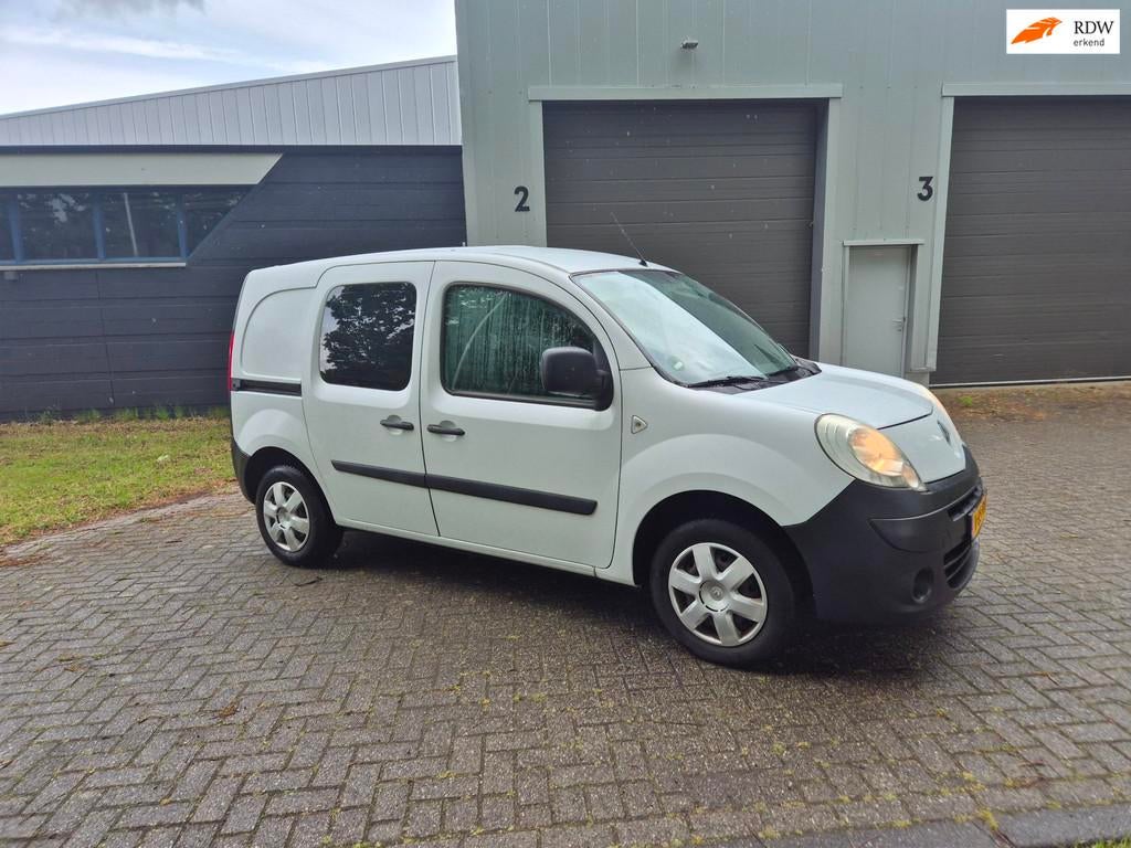 Renault Kangoo Express 1.6-16V Express BENZINE AIRCO SCHUIFD, Auto's, Bestelauto's, Gebruikt, 4 cilinders, Renault, 620 kg