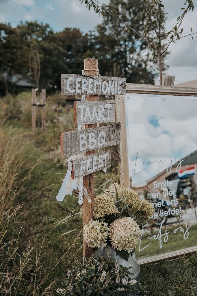 Bruiloft decoratie en letters, Hobby en Vrije tijd, Feestartikelen, Zo goed als nieuw, Versiering, Geboorte of Huwelijk, Ophalen