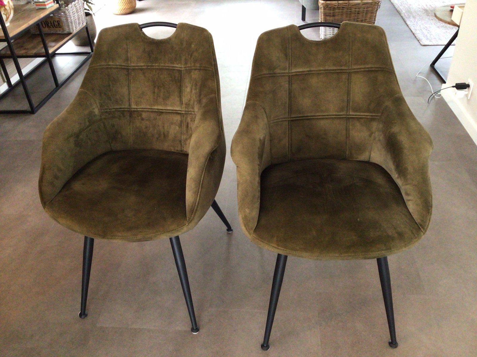 Vier stevige eetkamer stoelen eethoek mosgroen groene mxsofa, Ophalen, Zo goed als nieuw, Overige kleuren, Vier