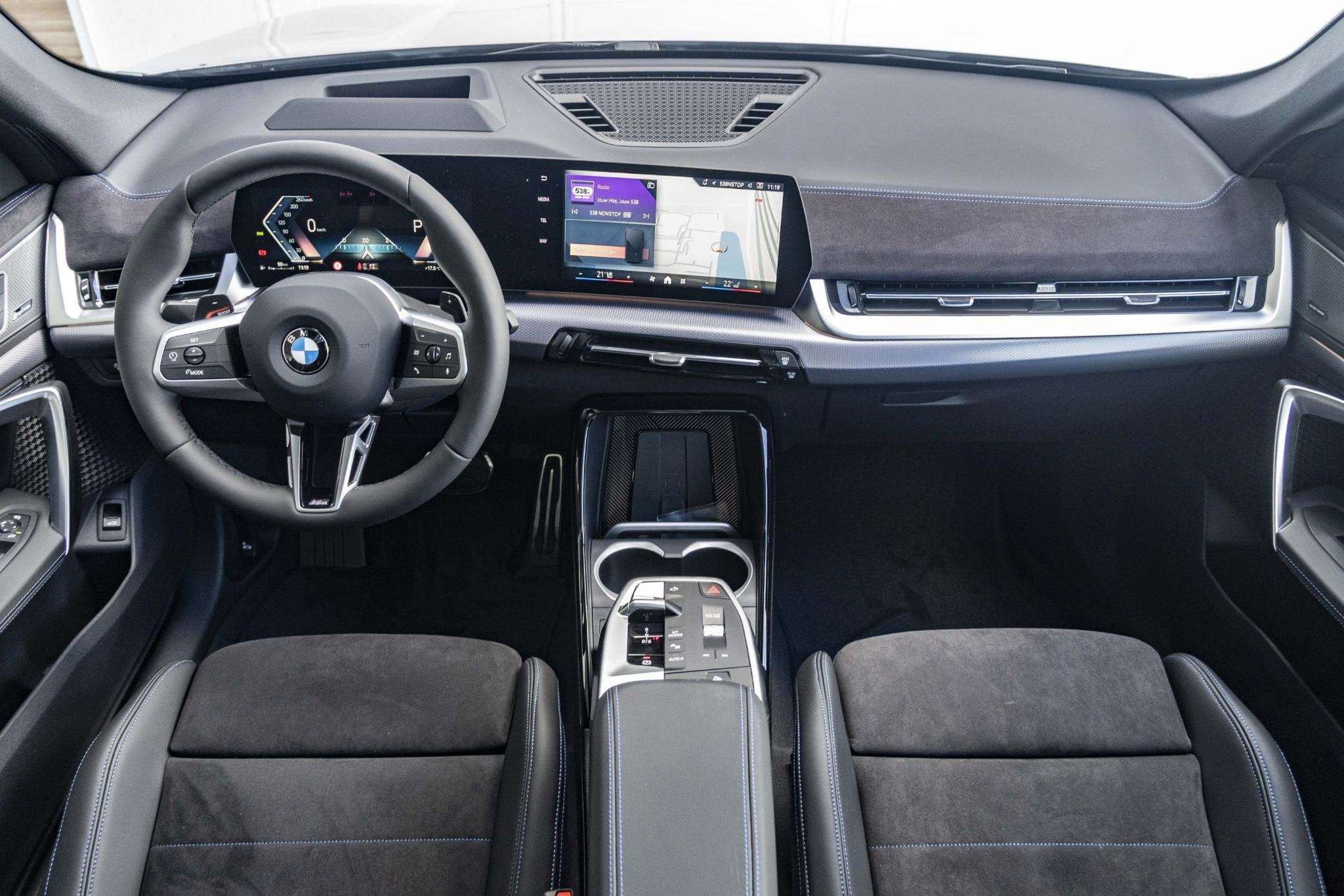 BMW X1 sDrive20i High Executive | M Sportpakket Pro | Innova, Auto's, Bedrijf, Nieuw, 3 cilinders, SUV of Terreinwagen