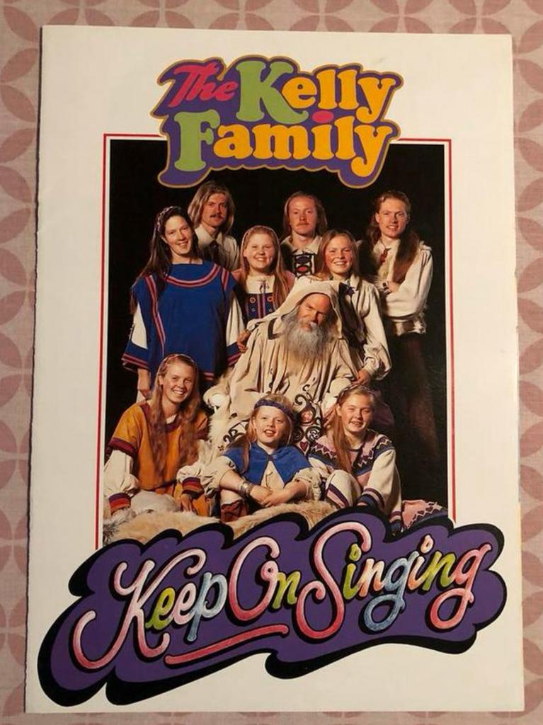 The Kelly Family uitklapboekje., Verzamelen, Ophalen of Verzenden, Zo goed als nieuw, Boek, Tijdschrift of Artikel