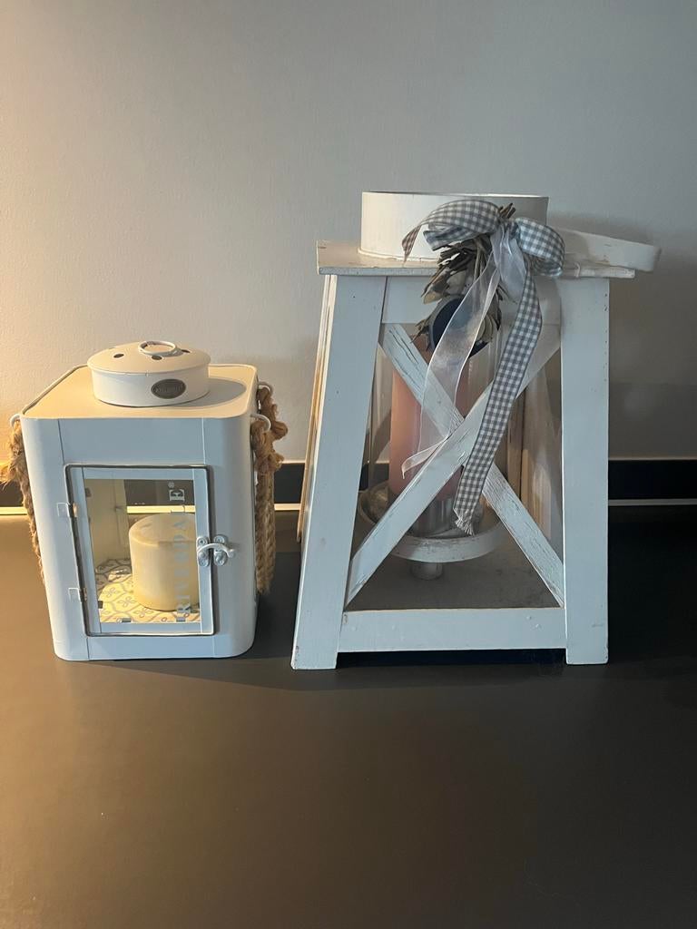 2 Riverdale windlichten - 25 en 40 cm hoog, Gebruikt, 25 tot 50 cm, Wit, Ophalen of Verzenden