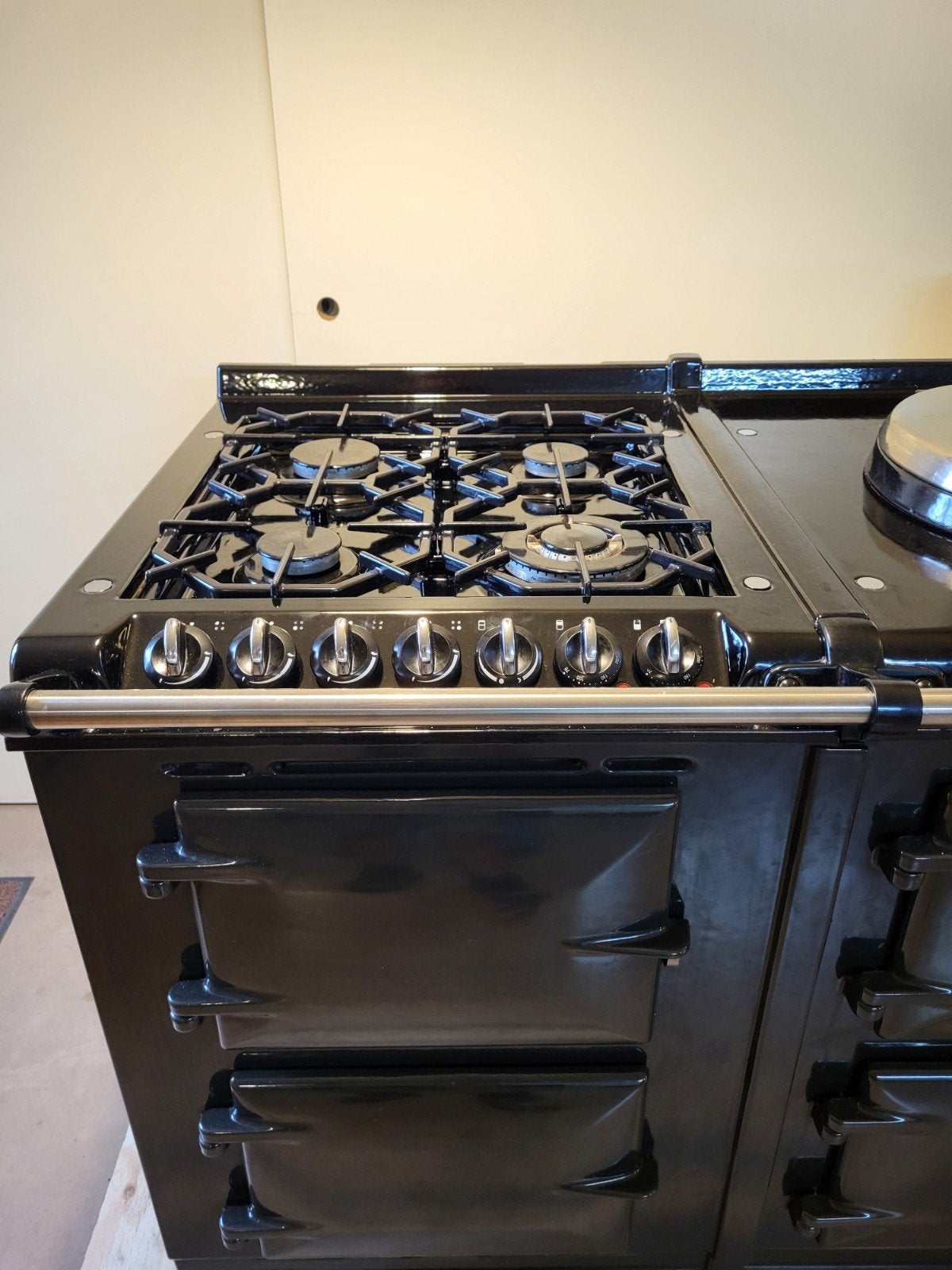 Aga met 4 pits en 2 electrische ovens, Witgoed en Apparatuur, Fornuizen, 60 cm of meer, Ophalen of Verzenden, Gas, Vrijstaand