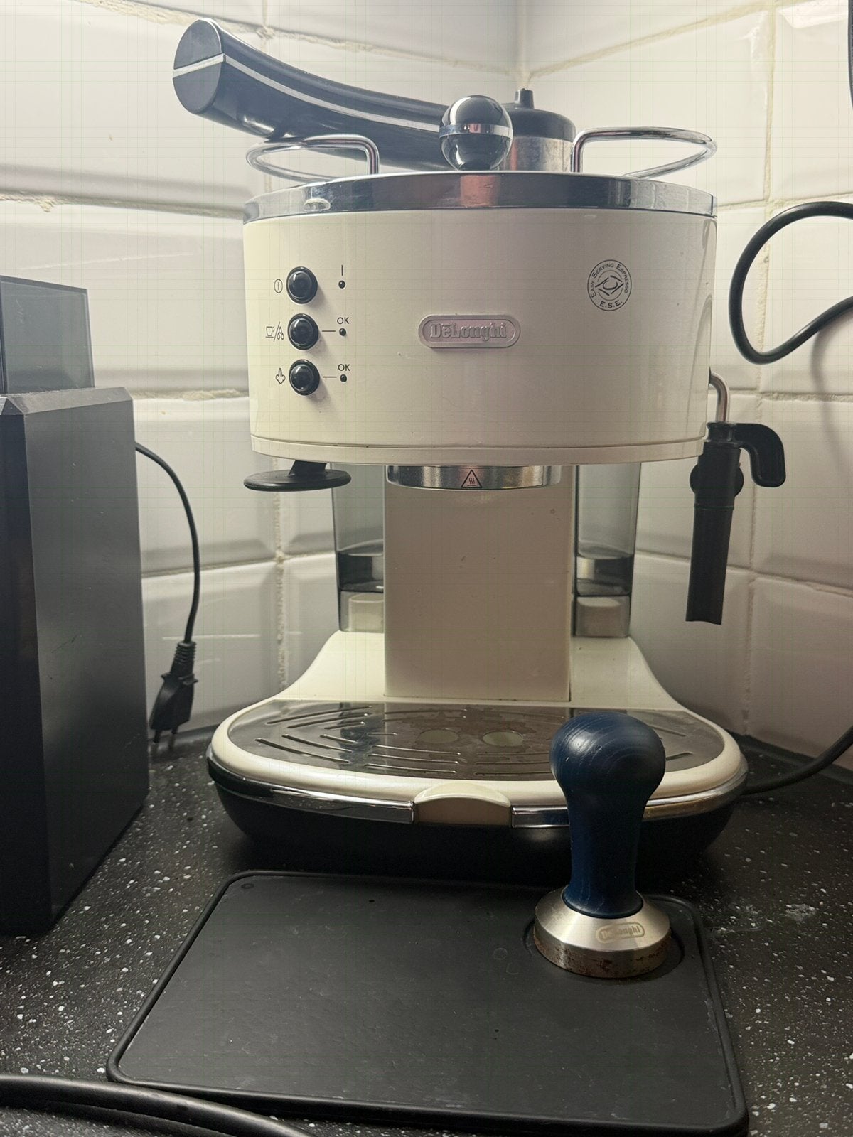 Foto 2 van Delonghi vintage koffie machine