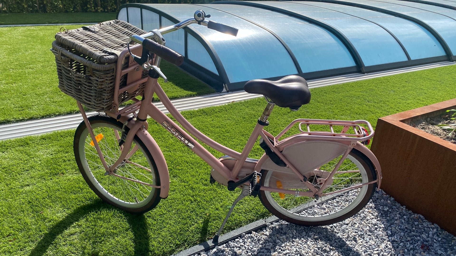 Popal oud-roze meisjesfiets 22 inch, Ophalen, Terugtraprem, 22 inch, Gebruikt