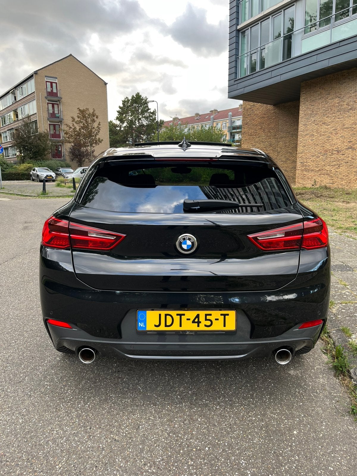 BMW X2 Xdrive20i 192pk Aut 2018 Zwart | M sport| Pano|4x4, Auto's, Automaat, X2, 2000 kg, Alcantara