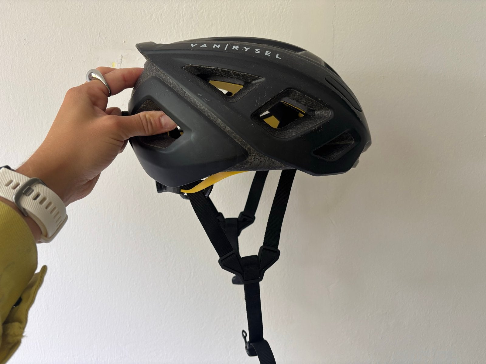 Van Rysel Zwarte Fietshelm met MIPS, Fietsen en Brommers, Ophalen of Verzenden, Gebruikt, Overige maten, Heer of Dame