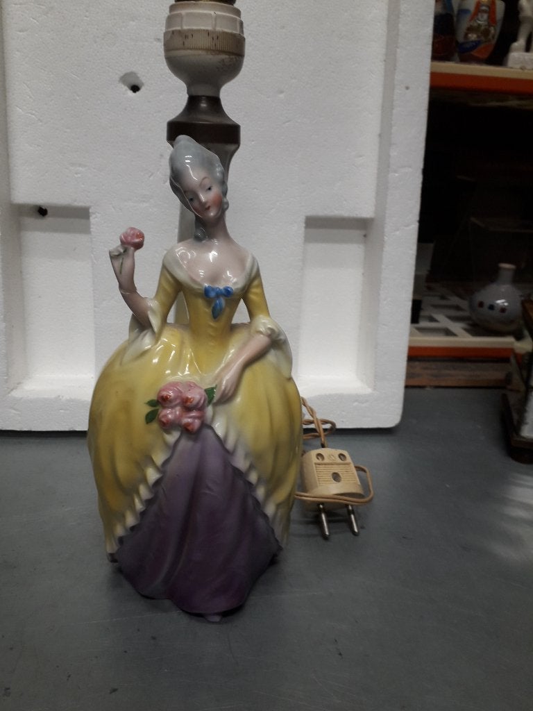 ANTIEK ART DECO VROUWENBEELD en LAMP voor 5 EURO, Ophalen of Verzenden