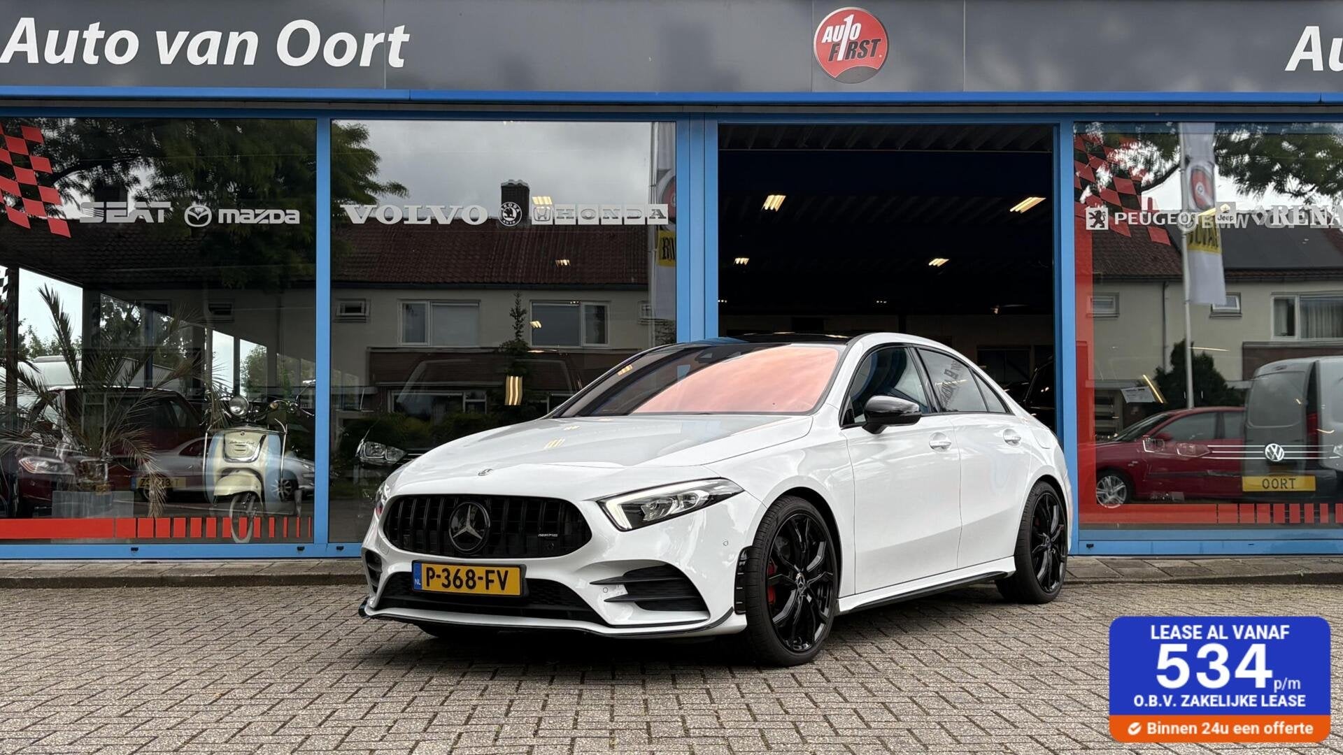 Mercedes A-klasse 250 AMG , PANO,, Leer ,, DIKKE UITVOERING, Auto's, Gebruikt, 4 cilinders, Wit, 1365 kg