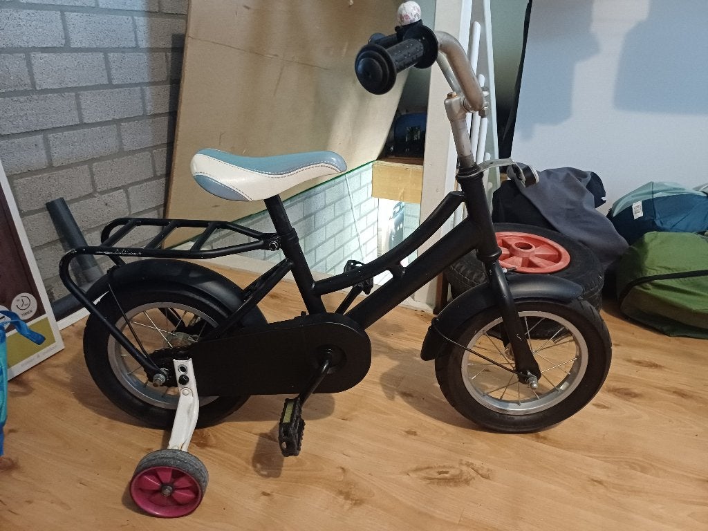 Kinderfiets met afhaalbare zijwieltjes, Ophalen, Gebruikt