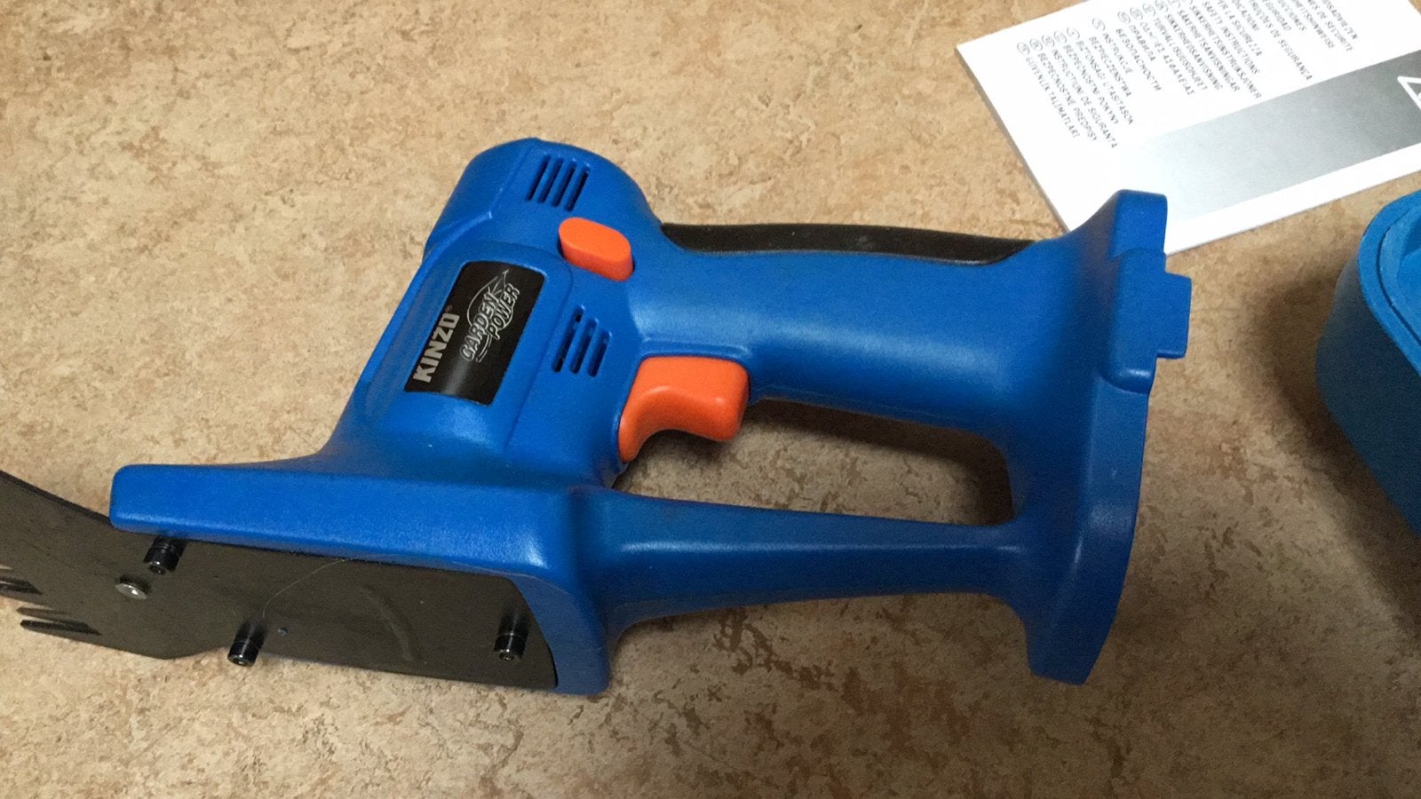 Kinzo Garden Power 18V Accu Gras- en Heggenschaar Set, Ophalen, Zo goed als nieuw, Accu