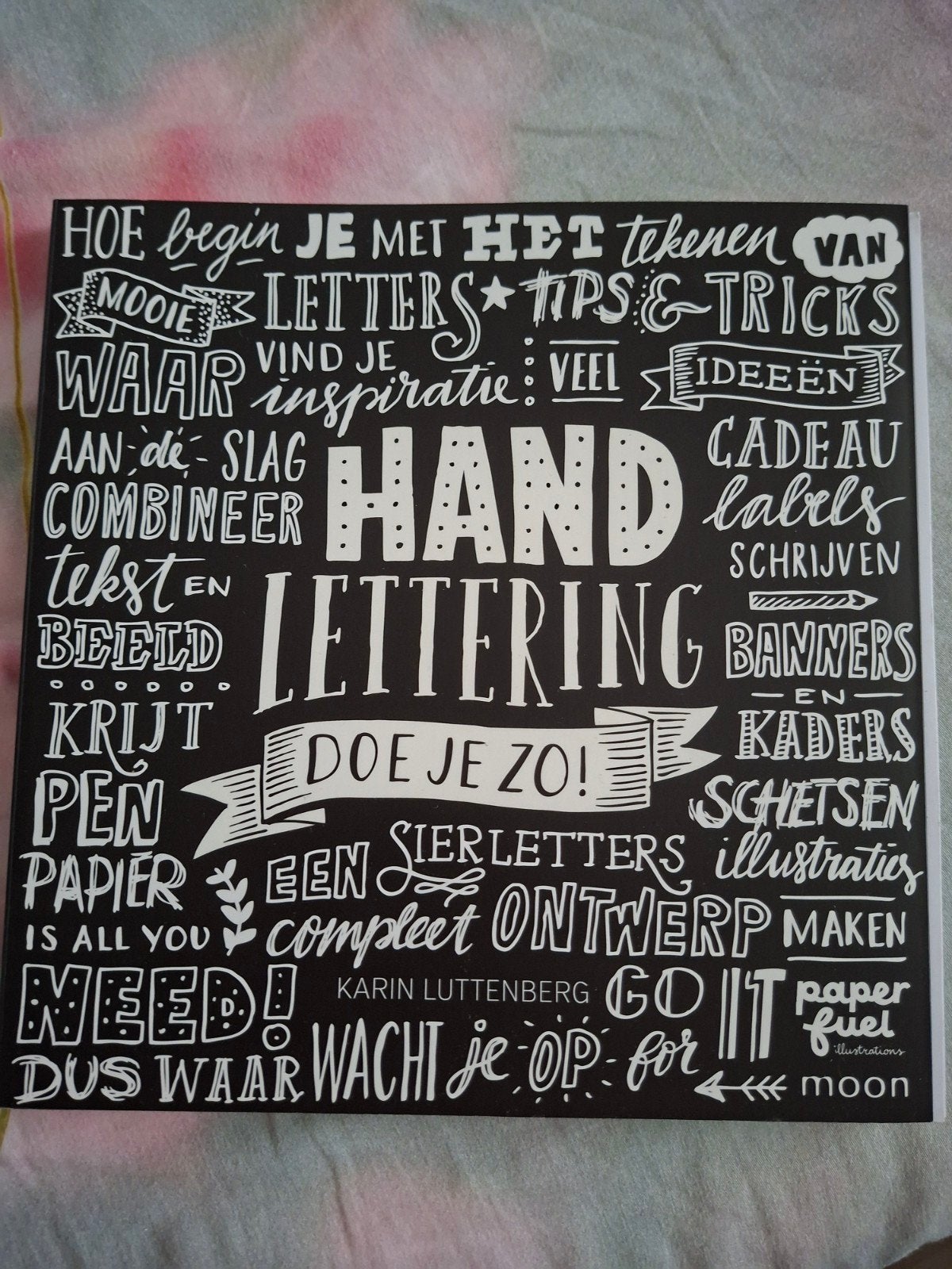 Handlettering Doe Je Zo! - Karin Luttenberg, Ophalen of Verzenden, Zo goed als nieuw, Overige onderwerpen, Karin Luttenberg