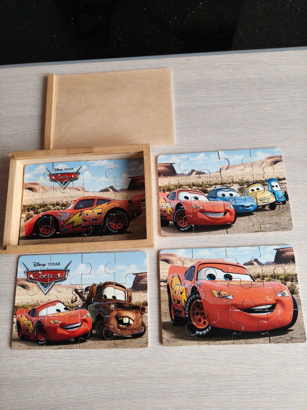 Cars legpuzzel 4 stuks, Ophalen of Verzenden, 10 tot 50 stukjes, Zo goed als nieuw