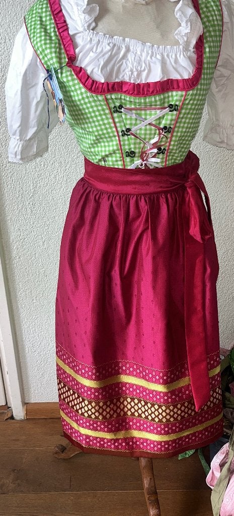 Fleurige Waldschütz Dirndl met schort maat 36/38, Overige thema's, Kleding, Maat 36 (S), Gedragen