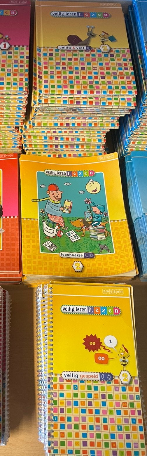 Veilig leren lezen zon/maan 2 boeken, Ophalen of Verzenden, Zo goed als nieuw, Overige niveaus, Nederlands