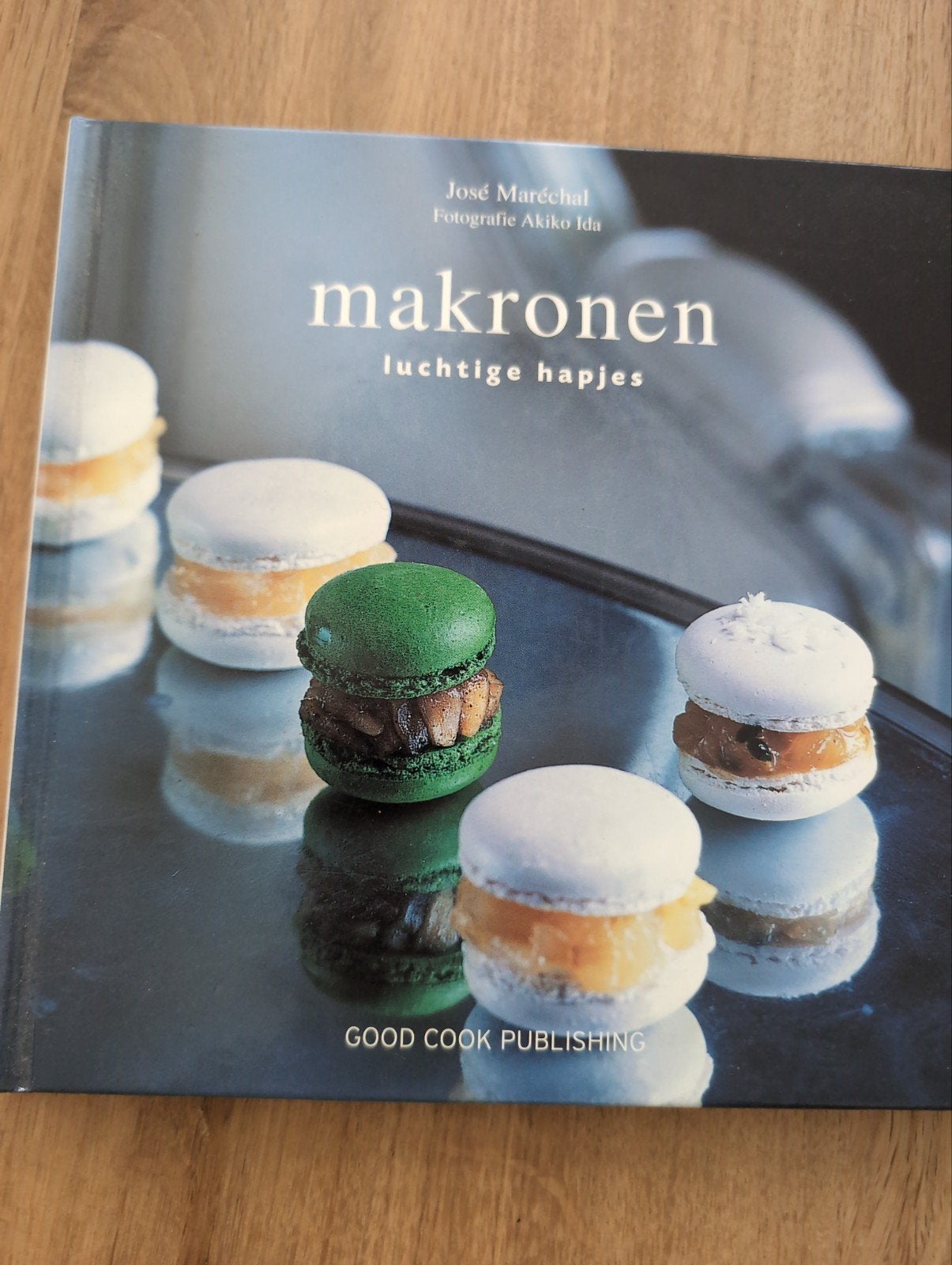 Makronen: Luchtige Hapjes - José Maréchal Kookboek, Ophalen of Verzenden, Zo goed als nieuw, José Maréchal, Europa