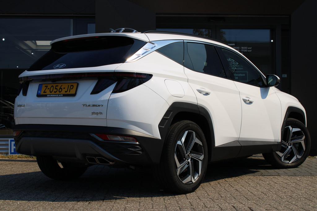 Hyundai TUCSON 1.6 T-GDI PHEV Comfort Smart 4WD PHEV 265pk 4, Auto's, Stof, Gebruikt, 4 cilinders, Wit