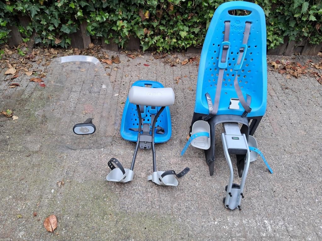 Complete set blauwe Yepp fietsstoeltjes, Ophalen, Gebruikt, Yepp, Voetsteuntjes
