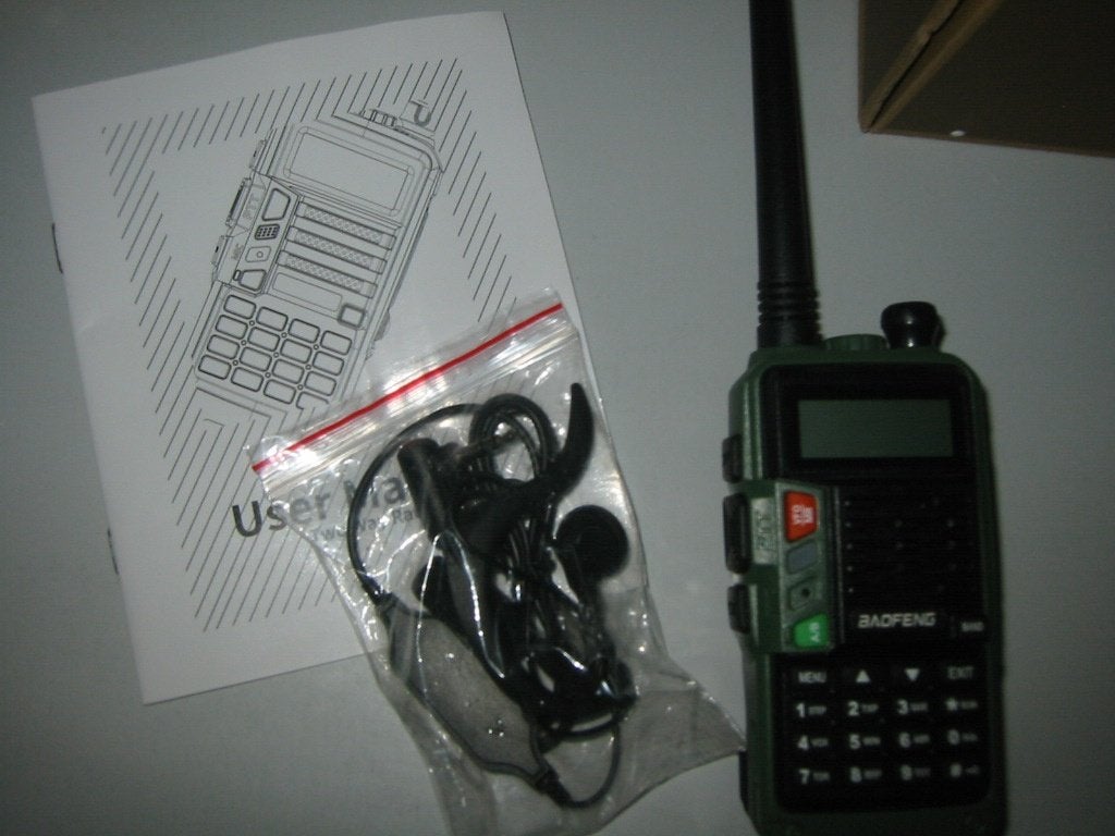 portofoon Baofeng, Ophalen of Verzenden, Zo goed als nieuw, Portofoon of Walkie-talkie, Met broekklem