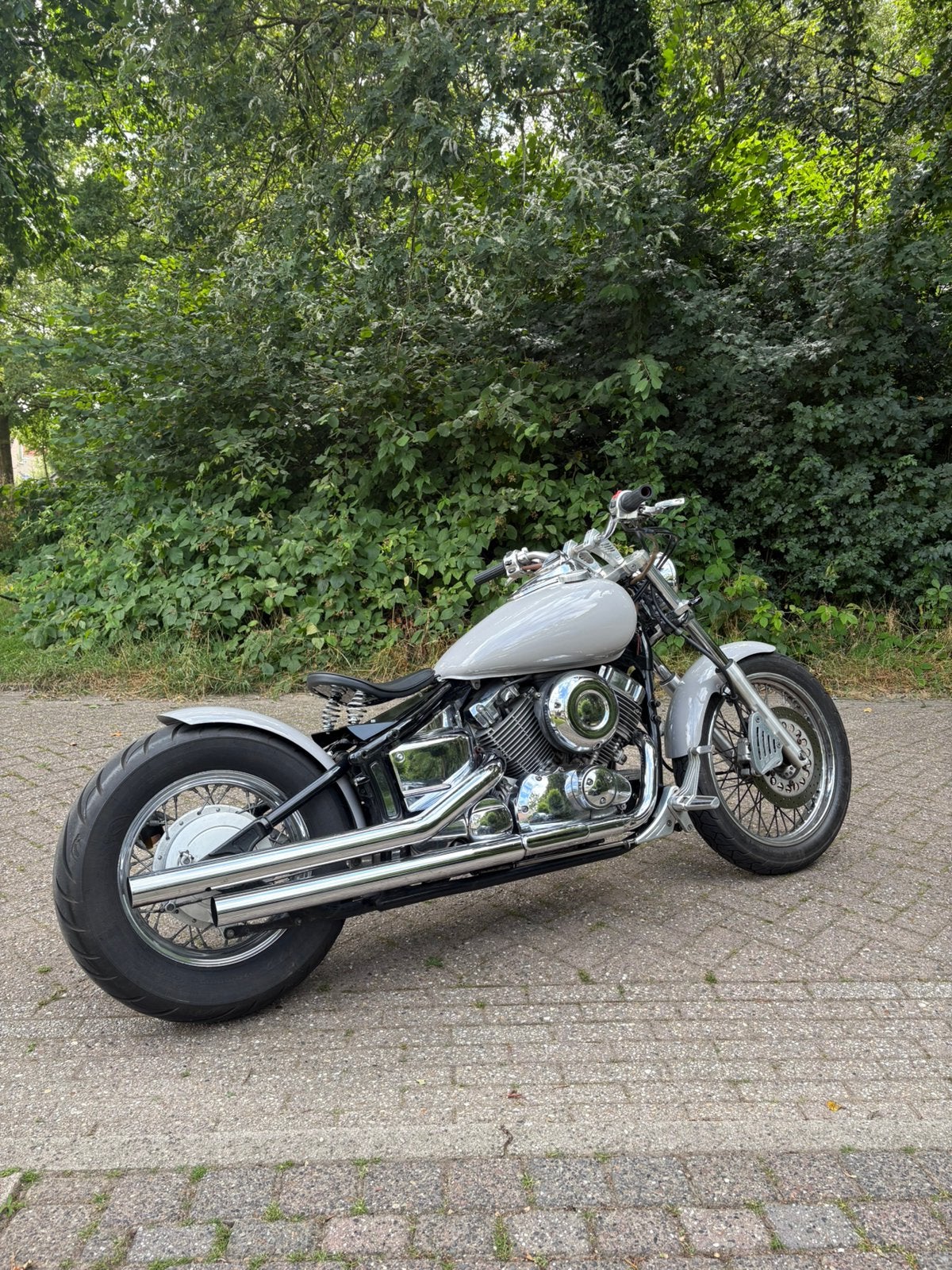 Prachtige Yamaha Dragstar 650 Bobber - 2002, 2 cilinders, Occasion, LED Verlichting, Chopper