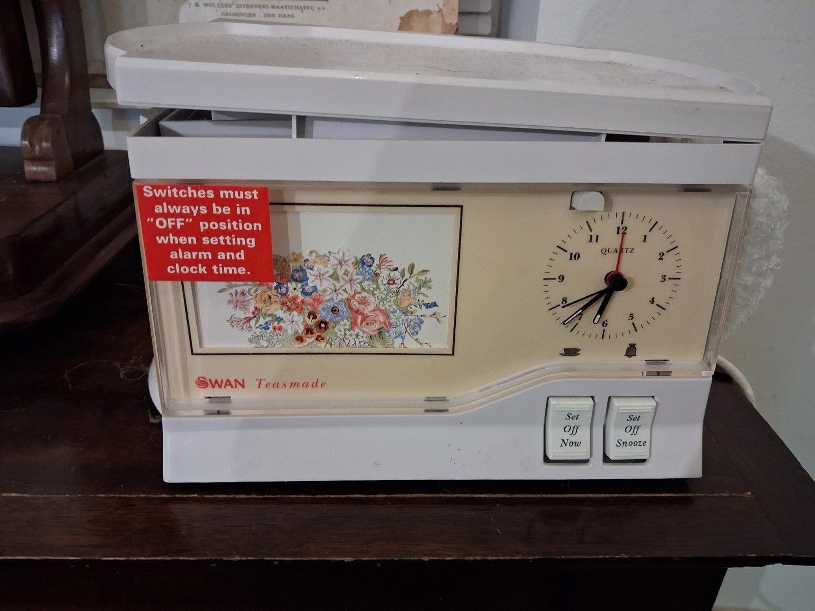 Vintage Swan Compact Teasmade - Thee en Wekker in één, Minder dan 1 liter, Ophalen of Verzenden, Gebruikt