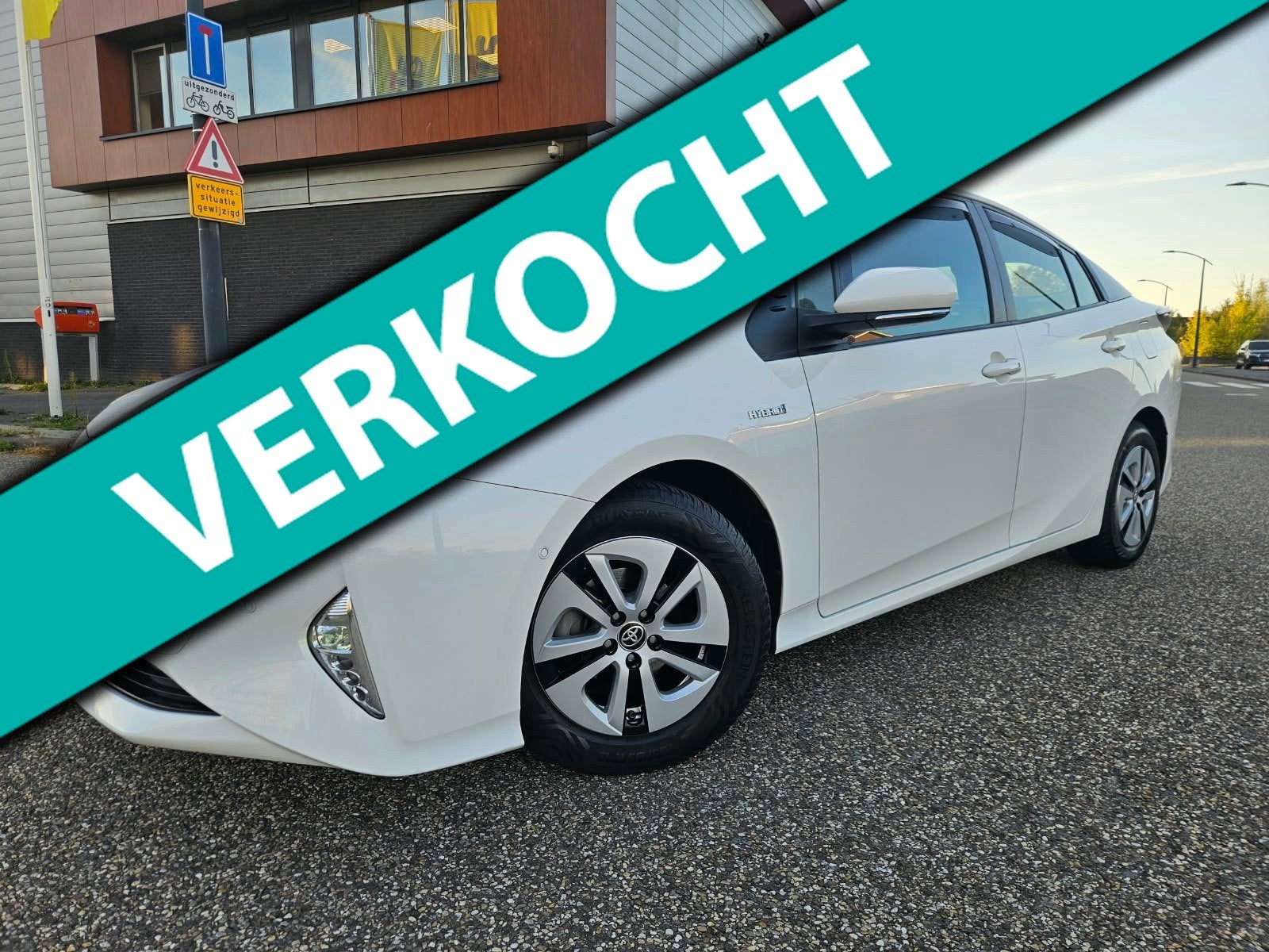 Toyota Prius Wij hebben nog goede Hybride Toyota`s>> drOranj, Euro 6, Verwarmde buitenspiegels, Wit, Bedrijf
