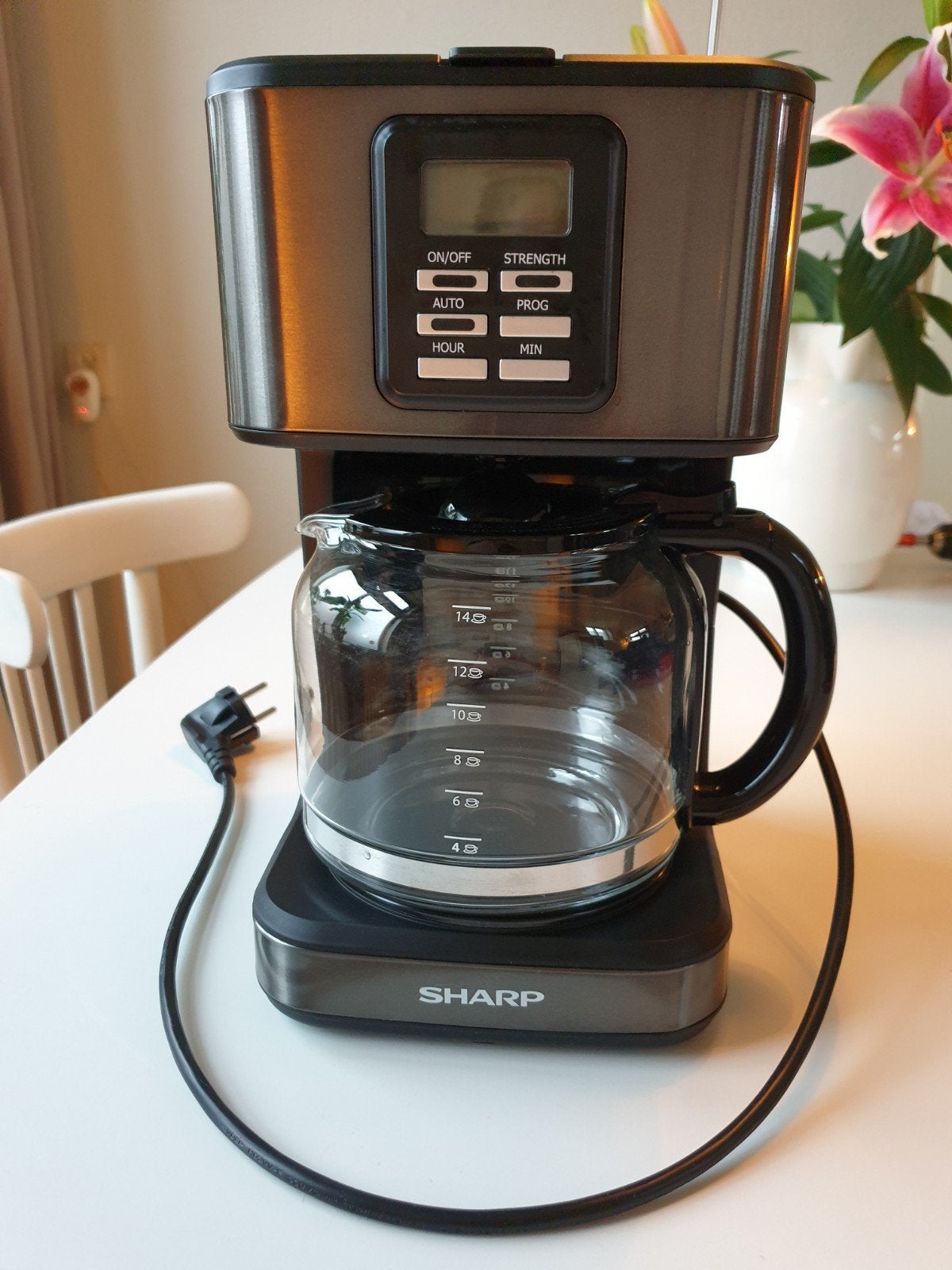 Sharp Koffiezetapparaat met filter en glazen kan, Witgoed en Apparatuur, Koffiezetapparaten, Ophalen, 10 kopjes of meer, Koffiemachine