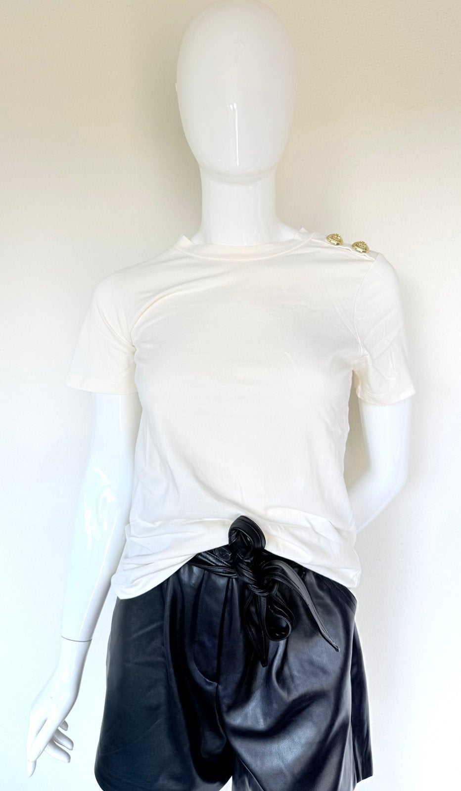 NIKKIE SHIRT KLEUR CREME/GOUD MAAT 36 NEW €65,-💖💖💖, Overige kleuren, Ophalen of Verzenden, Zo goed als nieuw, Korte mouw