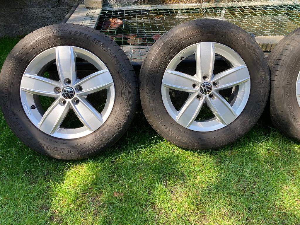 VW Polo Zomerbandenset met lichtmetalen velgen, Auto-onderdelen, Banden en Velgen, Ophalen, Gebruikt, 15 inch, Banden en Velgen