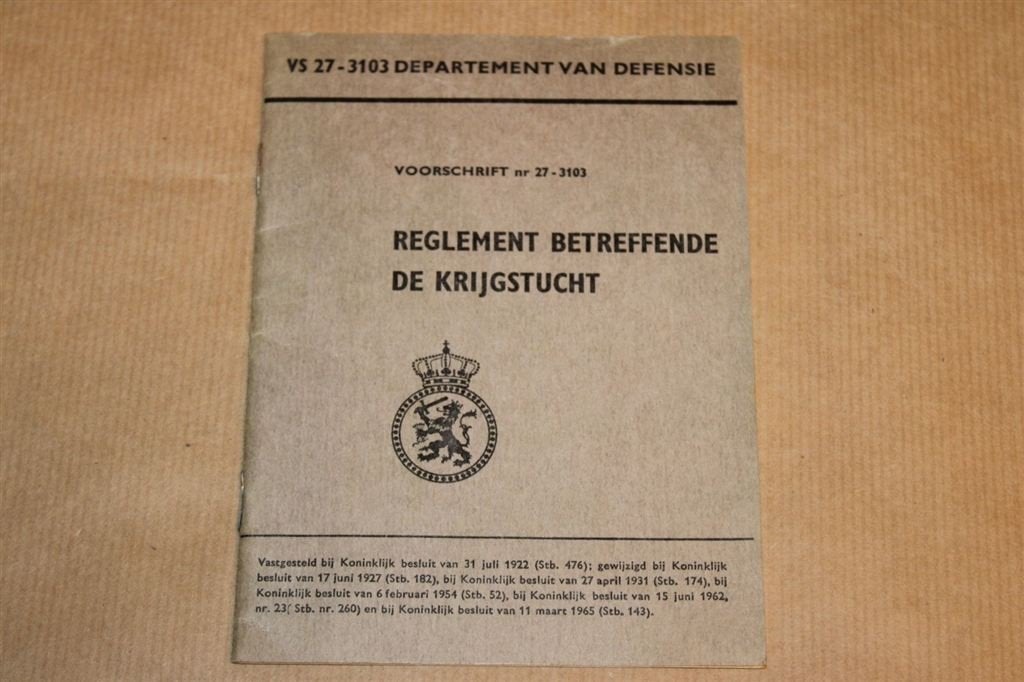 Reglement betreffende de krijgstucht - 1966, Ophalen of Verzenden, Tweede Wereldoorlog, Zo goed als nieuw, Overige onderwerpen