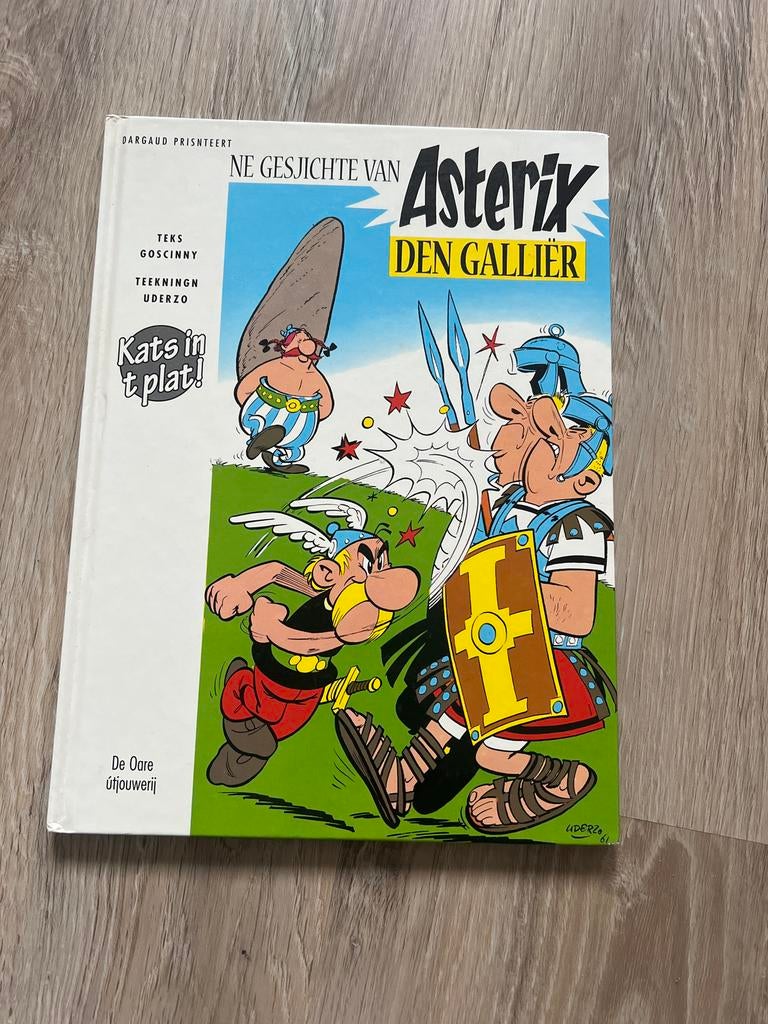Asterix den Galliër - Twentse versie 1997, Eén stripboek, Ophalen of Verzenden, Gelezen