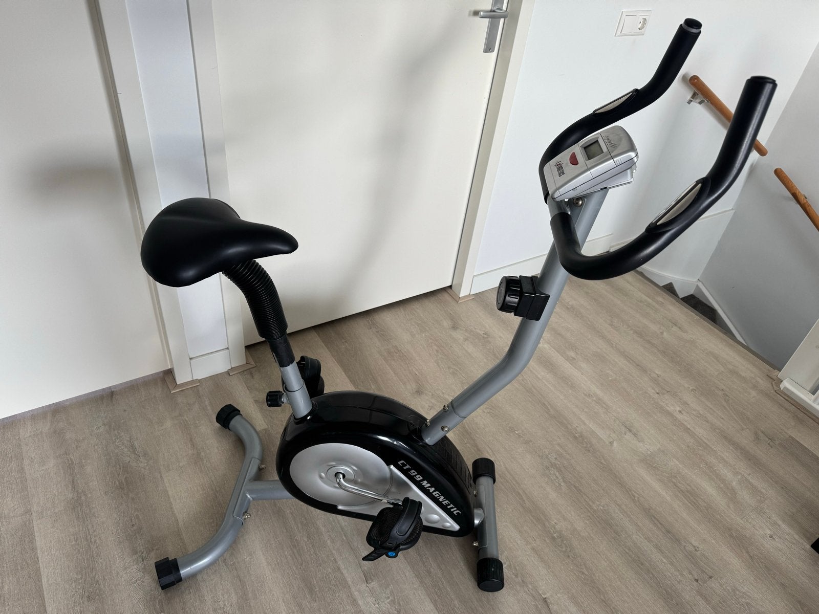 Hometrainer Energetics CT99 Magnetic - Zadel en scherm defec, Ophalen, Gebruikt, Metaal, Benen