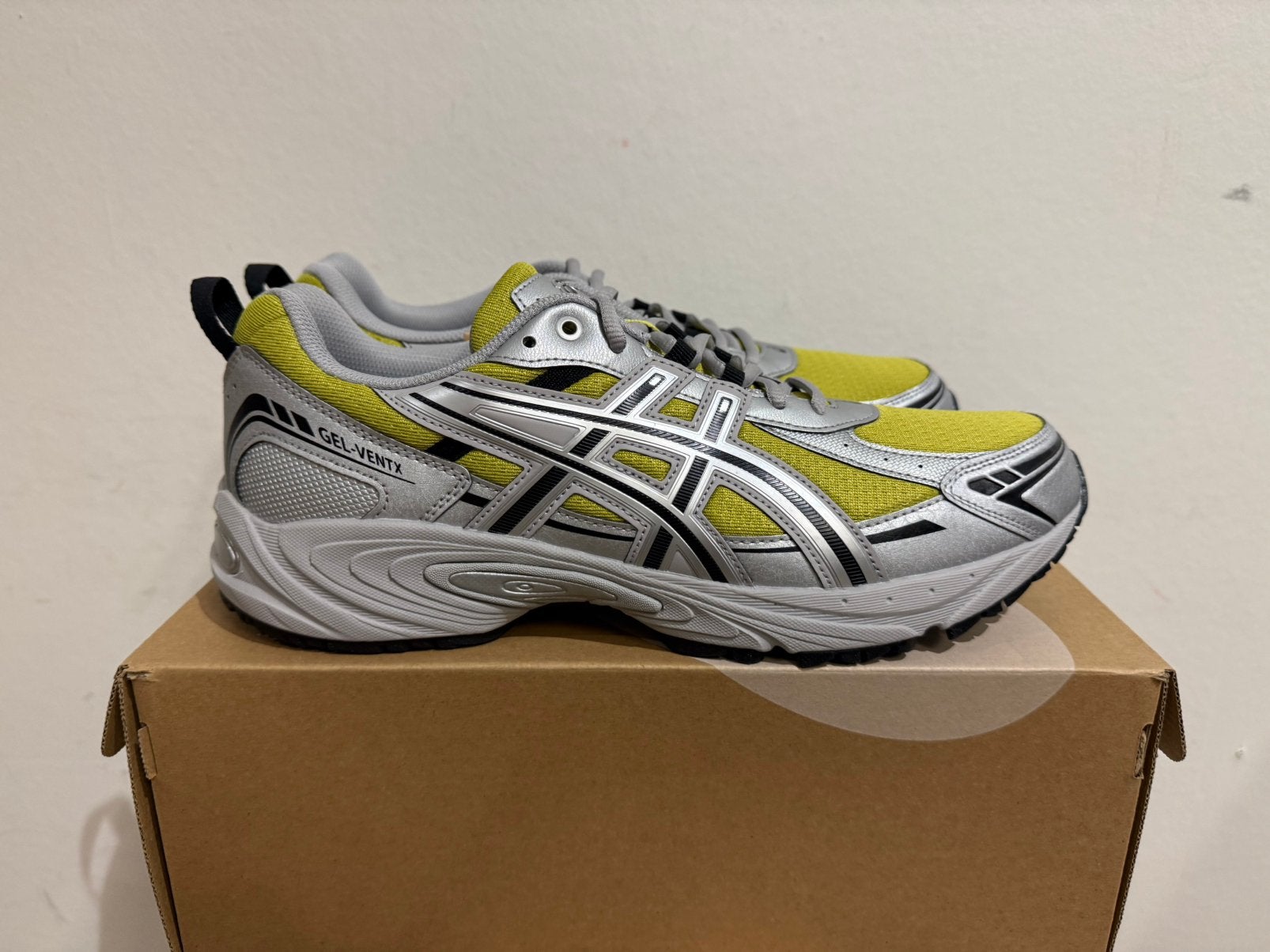 Te koop nieuwe Asics Gel VentX Green Pure Silver maat 46, Postlaan 3, Overige kleuren, Nieuw, Ophalen of Verzenden