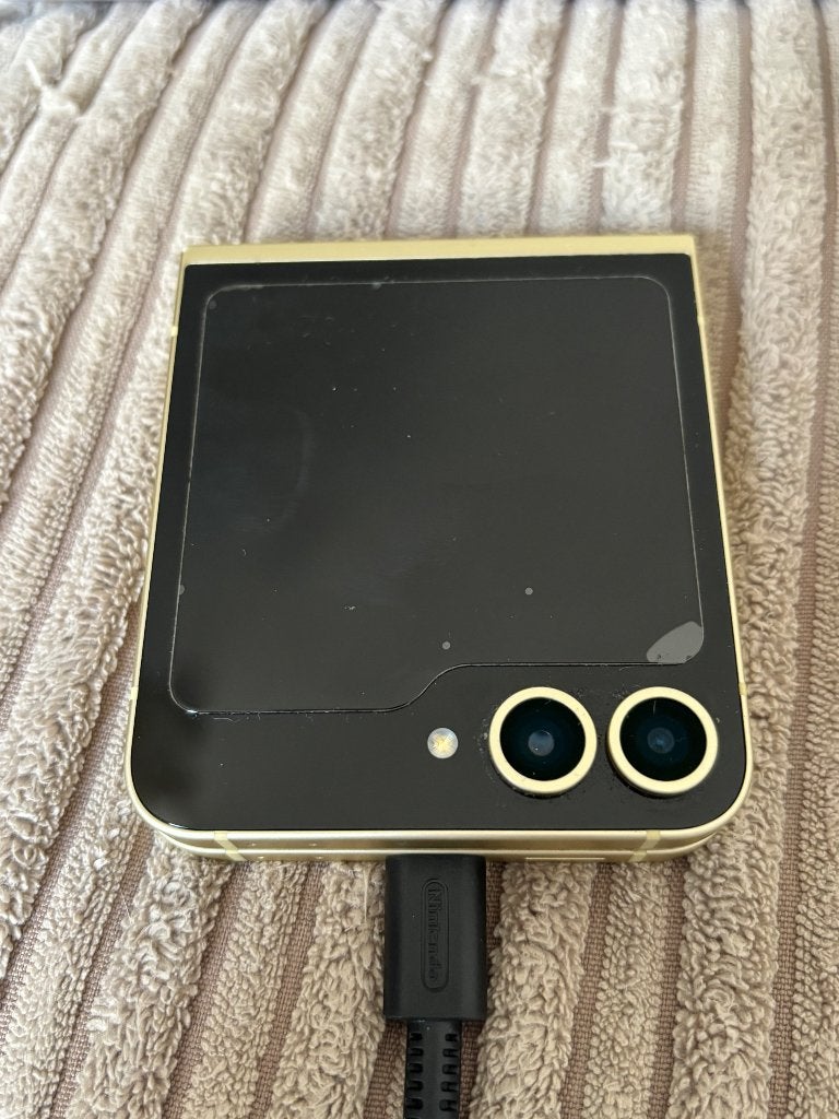 Samsung galaxy flip 6, Ophalen, Gebruikt, Overige kleuren, Touchscreen