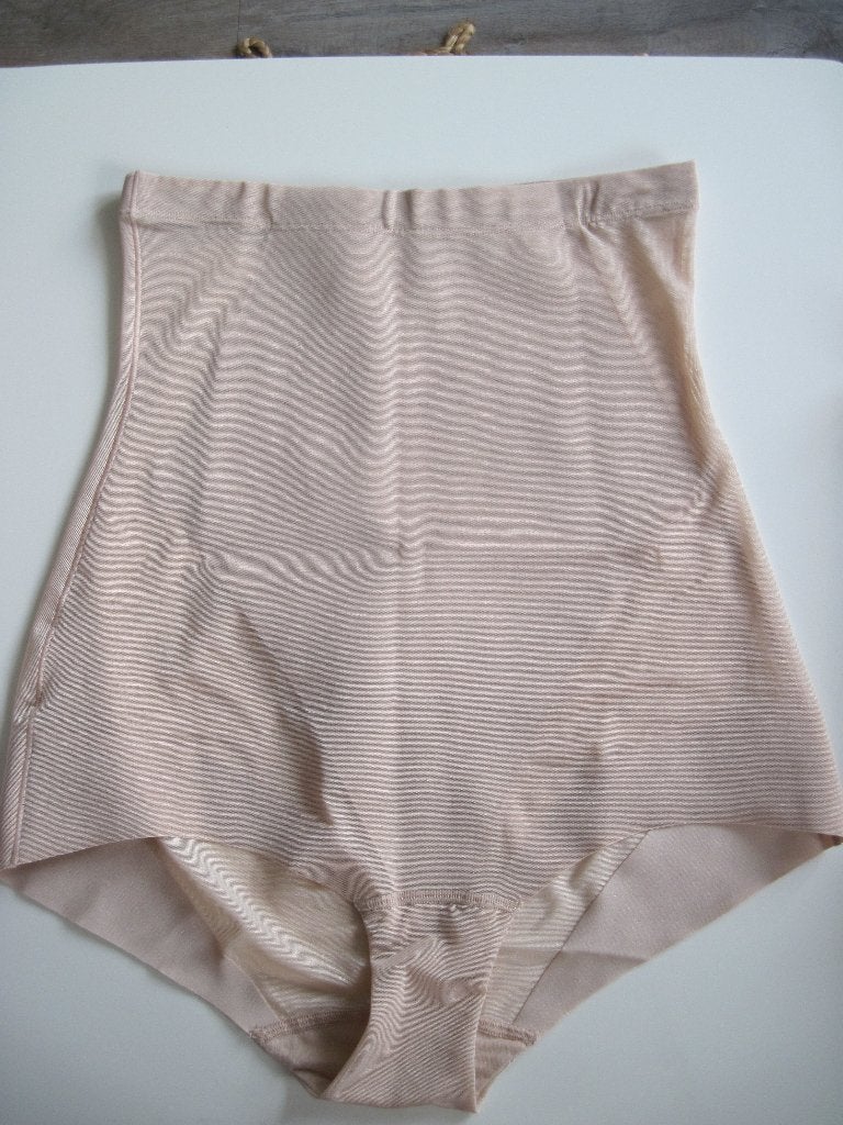Corrigerend ondergoed Mt L, Ophalen of Verzenden, Overige kleuren, Broekje of Short