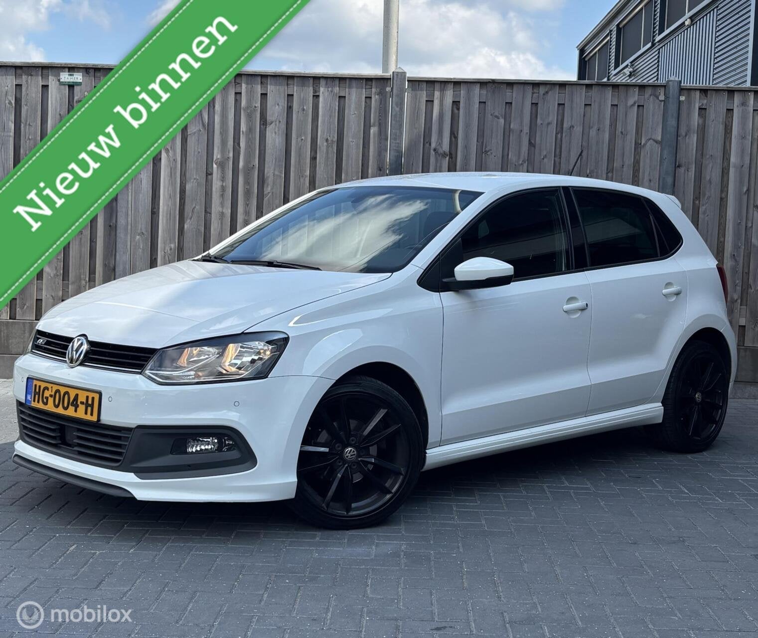 Volkswagen Polo 1.2 TSI Highline/R-LINE/CLIMATE CONTROL/NAP/, Auto's, Stof, Euro 6, 4 cilinders, Wit