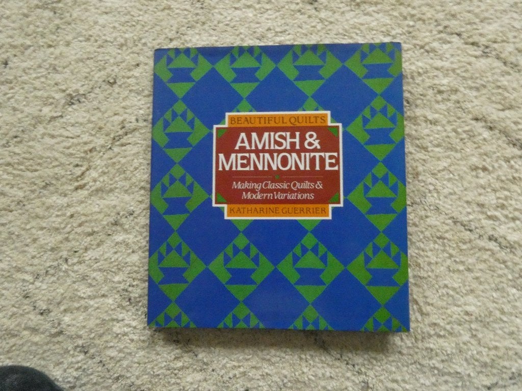 Beautiful Quilts Amish & Mennonite, Katharine Guerrier, Ophalen of Verzenden, Zo goed als nieuw, Borduren en Naaien