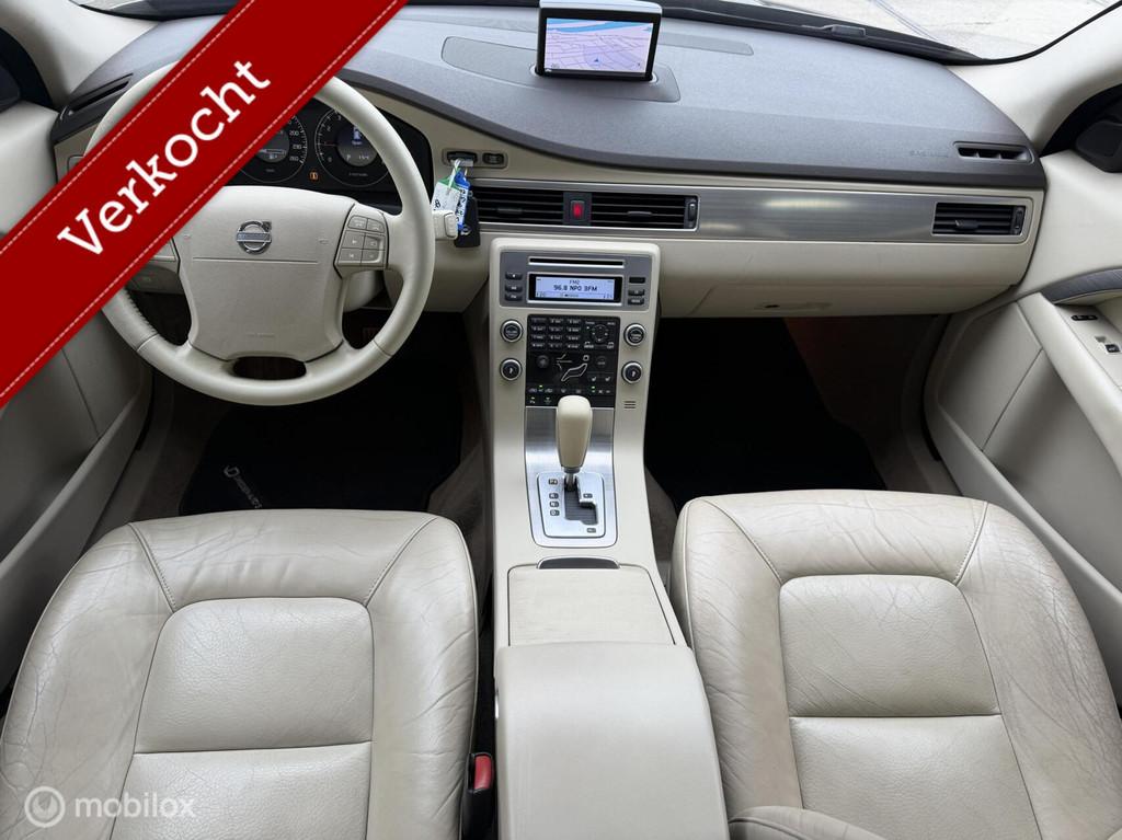 Volvo V70 2.5T NL-AUTO / 1E EIGENAAR / DEALER HISTORIE, 2521 cc, 93 €/maand, Euro 4, Zilver of Grijs