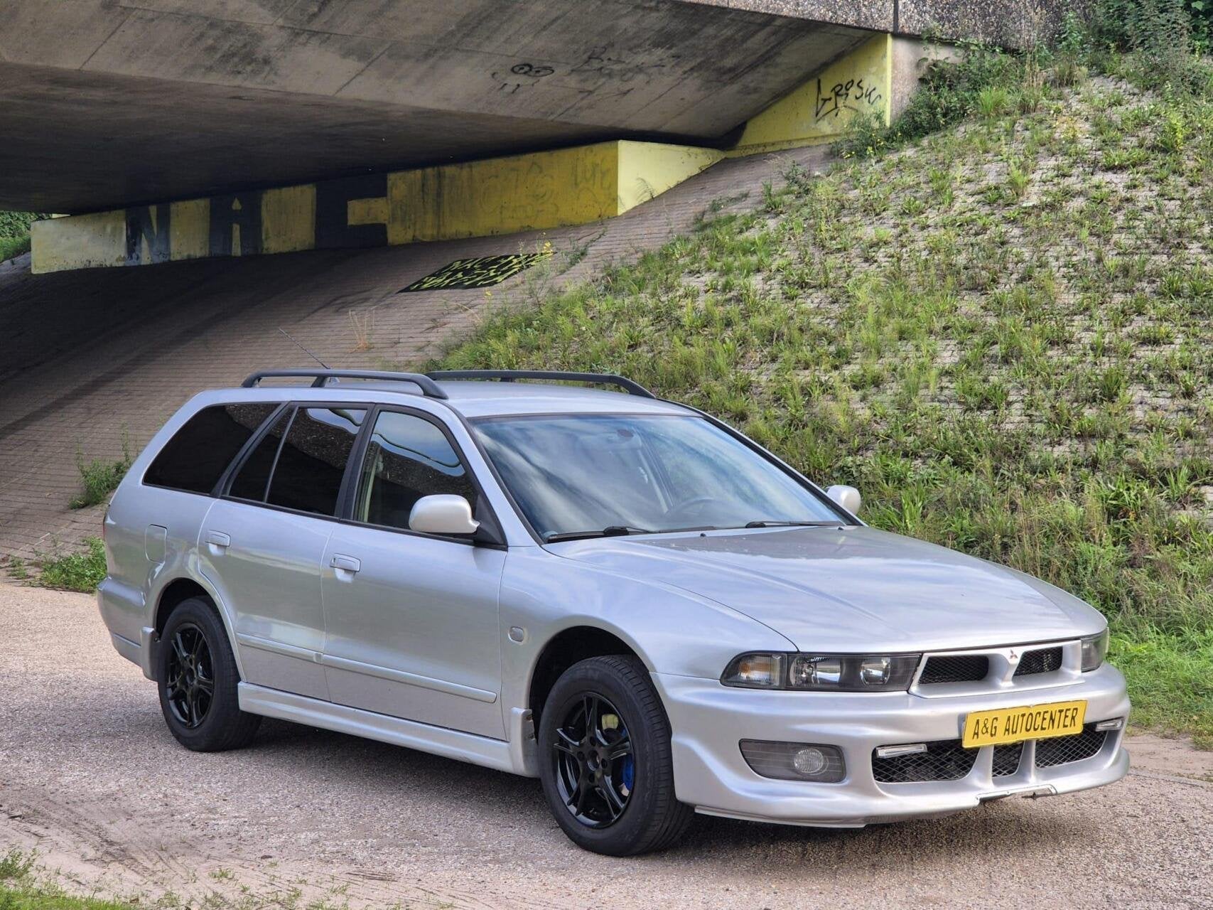 Mitsubishi Galant 2.5 V6 Wagon Premium/1e Eig/160PK/Trekhaak, Auto's, Dealer onderhouden, Gebruikt, 160 pk, 2498 cc