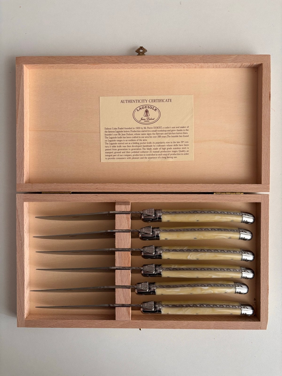 Laguiole Premium Steakmessen Set - 6 stuks in Houten Kist, Huis en Inrichting, Kunststof, Bestekset, Ophalen of Verzenden, Eetmes