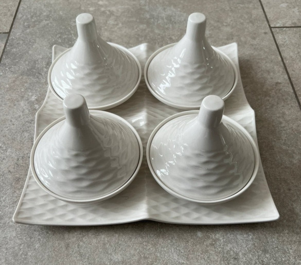 4-delige mini-tajine serveerset met dienblad, Huis en Inrichting, Keuken | Servies, Overige merken, Nieuw, Ophalen of Verzenden