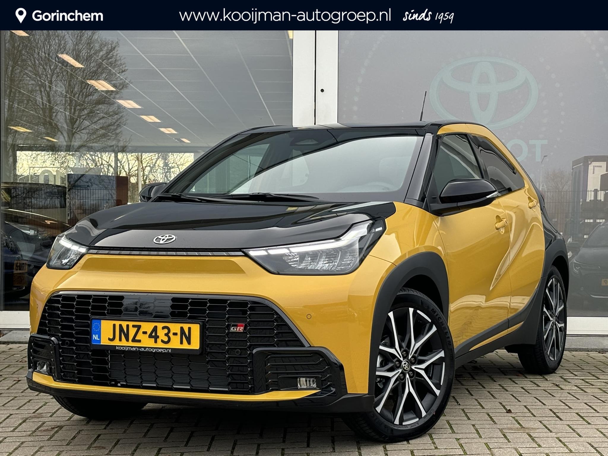 Toyota Aygo X Hybrid 115 GR Sport, Auto's, Toyota, Stof, Gebruikt, Euro 6, Automatische klimaatregeling